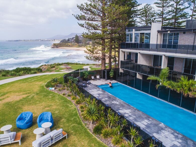 Hotel Headlands Austinmer Beach