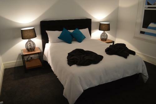 Two Cow Cottage Bed & Breakfast