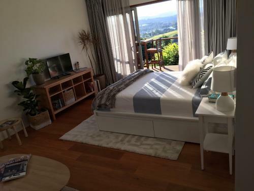 Lodge Studio With Stunning Mountain Views