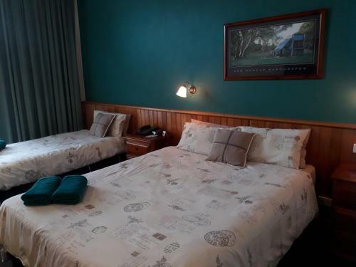 The Moe Motor Inn
