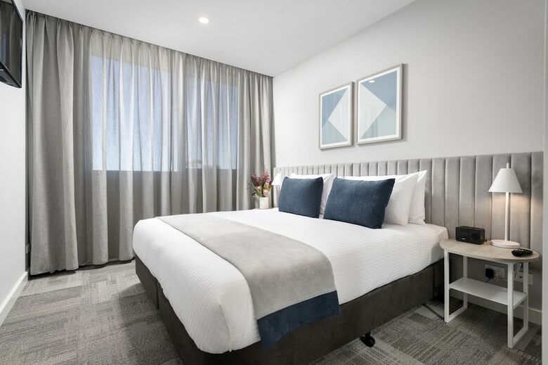 Apartamentos Quest Midland