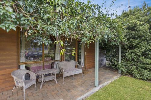 Cedar Cottage - Close To Water And Pet Friendly