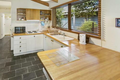Cedar Cottage - Close To Water And Pet Friendly