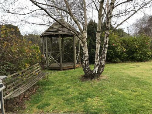 Somerset Beachside Cabin And Caravan Park