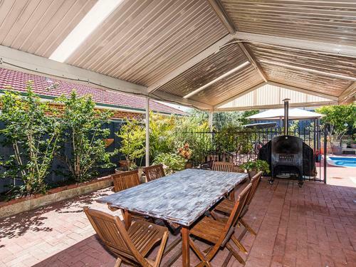 Swan Valley Holiday Home