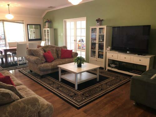 Swan Valley Holiday Home