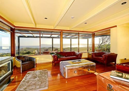 Cloudy Bay Villa