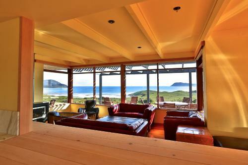 Cloudy Bay Villa