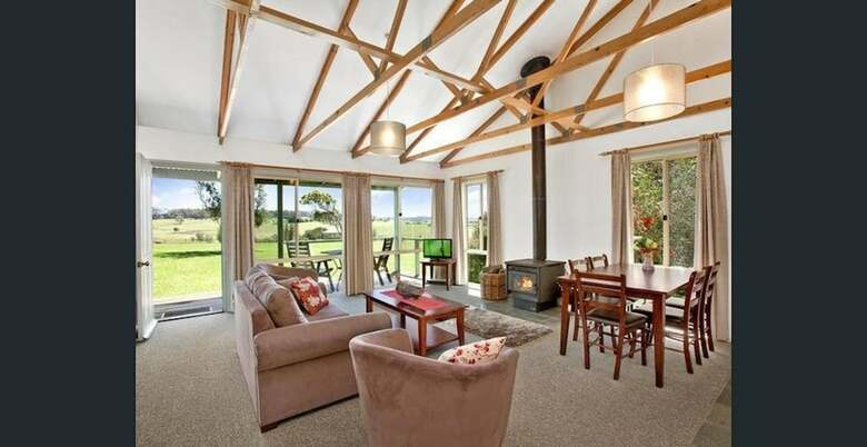 Lodge Mystery Bay Cottages
