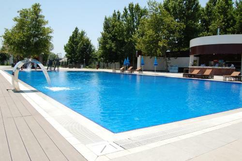 Agsaray Deluxe Hotel