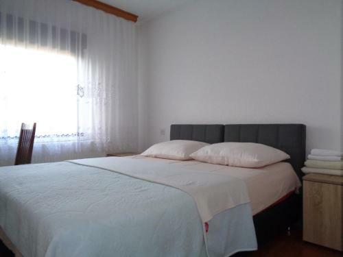 Hostal Sobe Rooms Amira