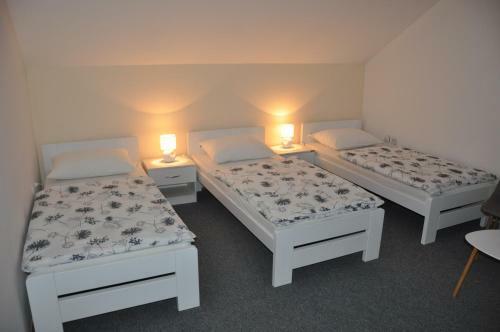 Hostal Guesthouse Denis