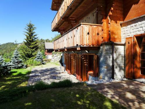 Apartment Loutserou