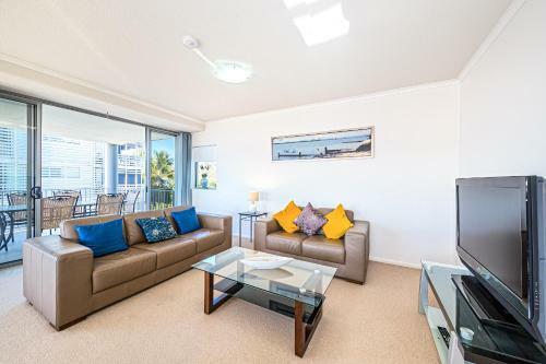 On The Bay Apartments