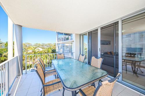 On The Bay Apartments
