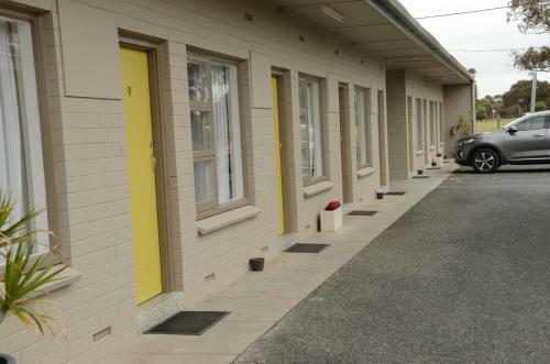 Motel 105 On The Park
