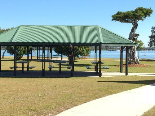 Bribie Waterways Motel