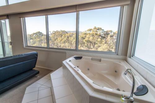 Macedon Ranges Hotel & Spa