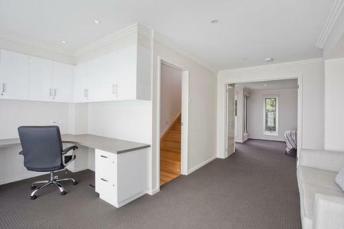 Whitewater Apartments, Australia