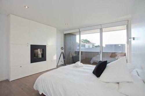 Whitewater Apartments, Australia