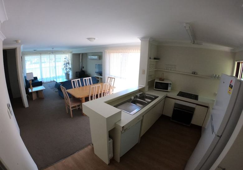Aparthotel Lakeside Apartments And River Resort Villas