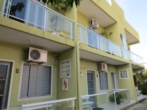 Hostal Residencial E Pousada 663