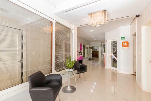 Tri Hotel Encantado