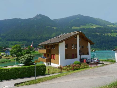 Apartment Wohnung Gelb