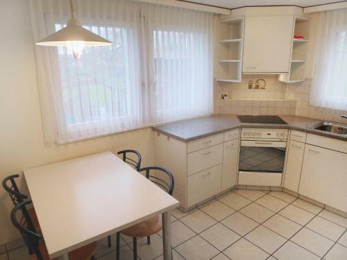 Apartment Wohnung Gelb
