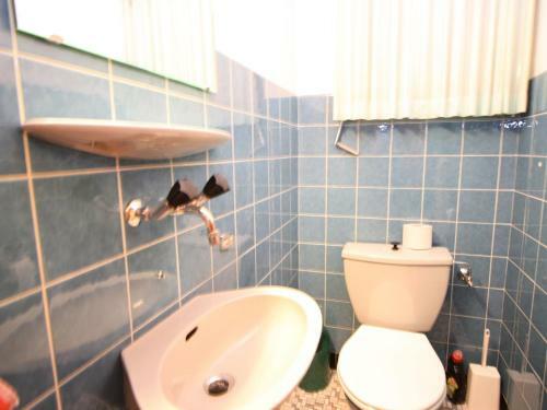 Spacious Chalet Near Forest In Randogne