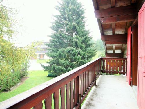 Spacious Chalet Near Forest In Randogne