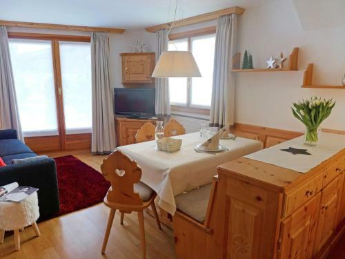 Apartment Chesa Vadret Surlej
