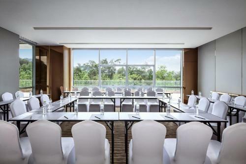 Hotel Four Points By Sheraton Chengdu, Pujiang Resort