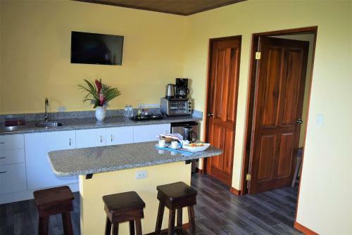 Hotel Lakegardens & Ecotours