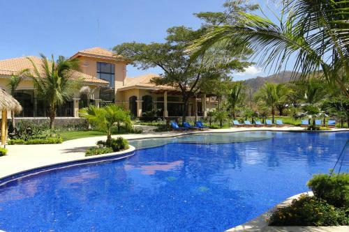 Villa Las Olas In Playa Ocotal