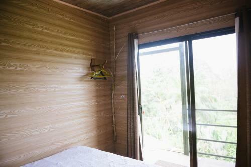 Tarzan Jungle Home Honeymoon Treehouse