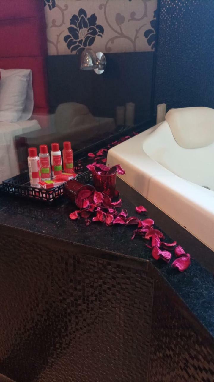Hotel Guest