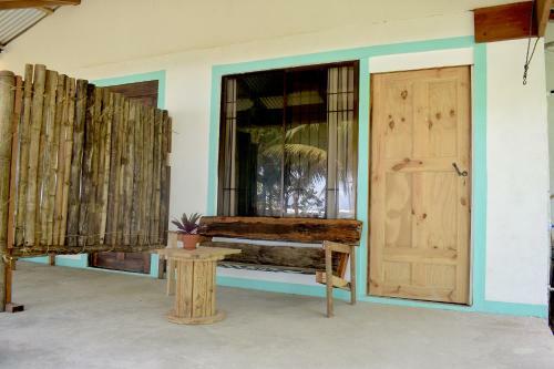 Hostal Casa Turtle Bogue