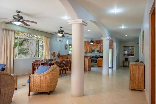 Large Beach House With Rooftop Ocean View Pool!!