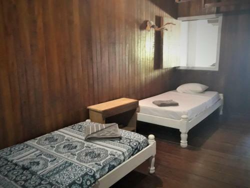 Hostal Surf House Pavones