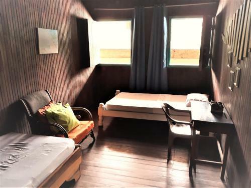 Hostal Surf House Pavones
