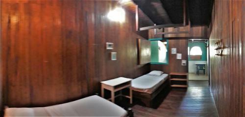 Hostal Surf House Pavones