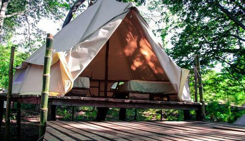 Lodge Surf Camp Dreamsea