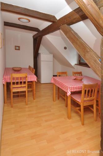 Hostal Penzion U Vodop�du