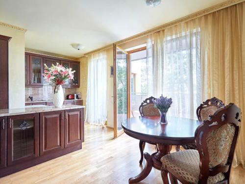 Lira 3 Apartments