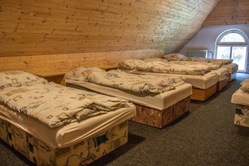 Hostal Chata Z�ti?�