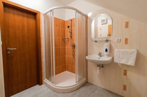 Hostal Penzion U ?�zk?