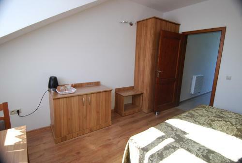 Hostal Ivanek Guest House