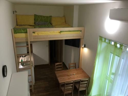 Hostal Penzion U Huj?�k?
