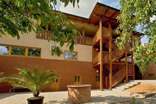 Hostal Rokava